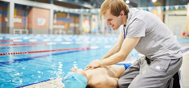 چگونه از حوادث استخر شنا جلوگیری کنیم؟ چگونه از حوادث استخر شنا جلوگیری کنیم؟