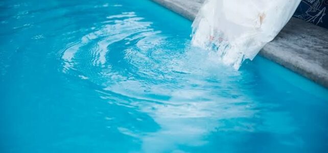 روش های مطمئن برای کاهش کلر استخر شنا